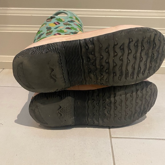 Winter Bogs - Picture 3 of 4